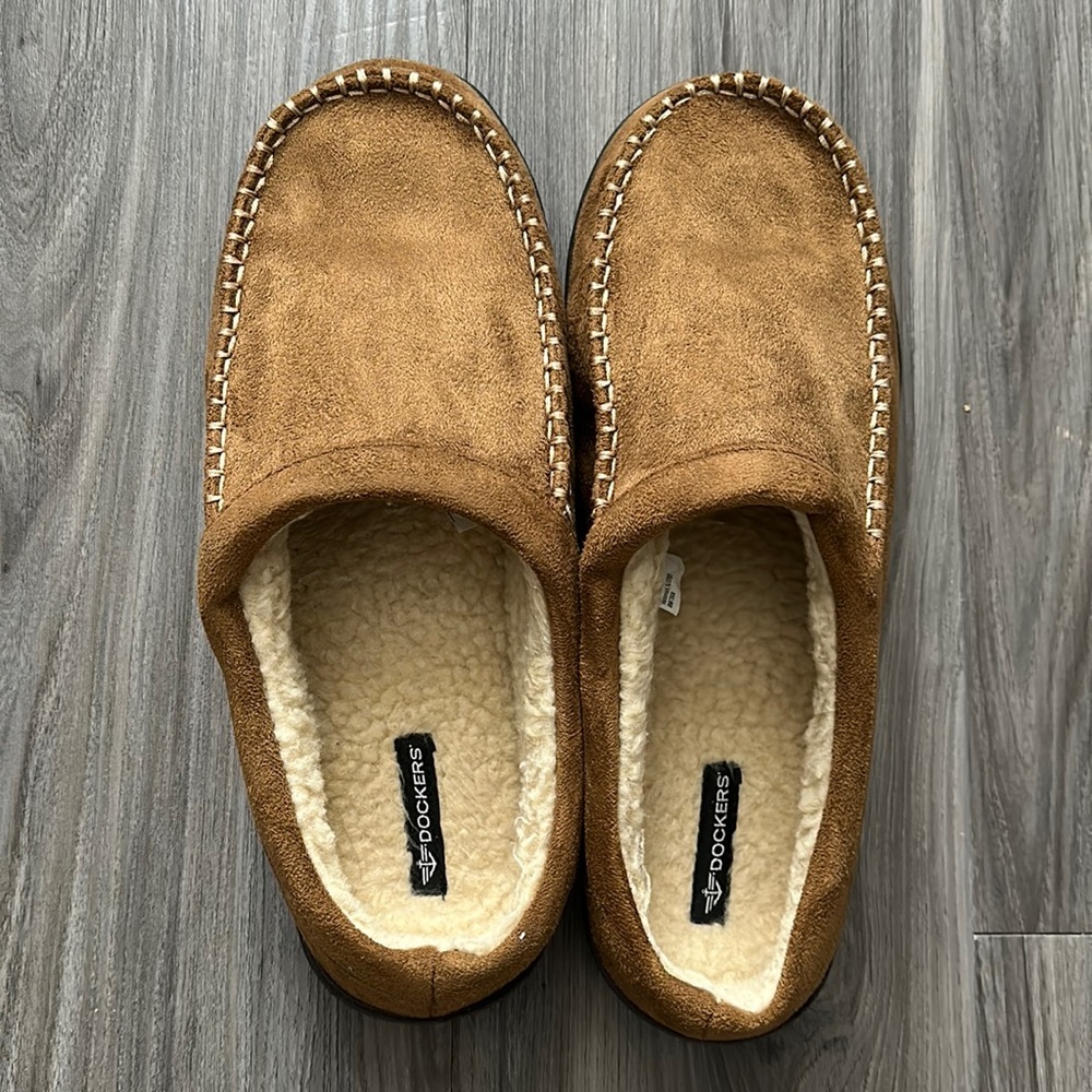 Men’s Dockers Slipper size 13